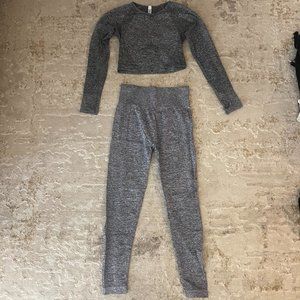 Grey Workout Set Long Sleeve Crop Top and Leggings